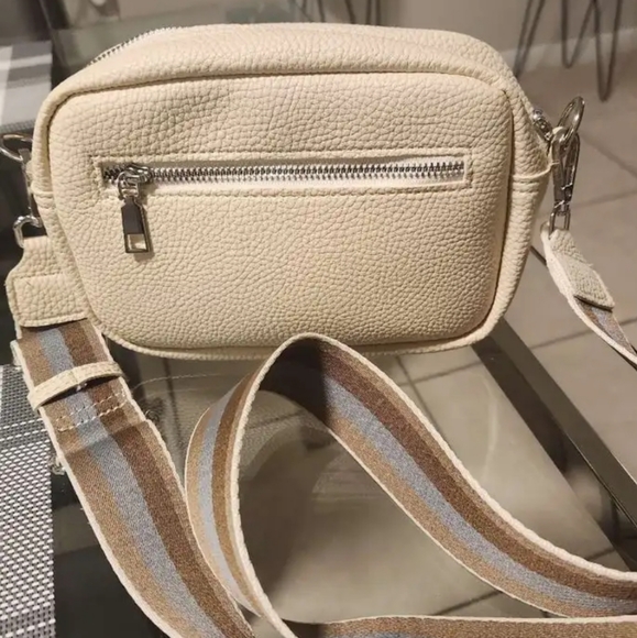 Brand New wide strap cube  PU Leather texture crossbody bag - Picture 6 of 7